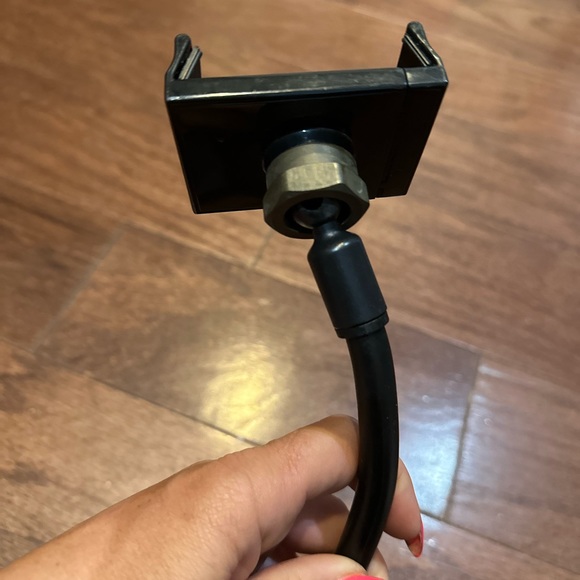 iHome Cell Phone Mount Car Cradle - Black - Picture 3 of 5